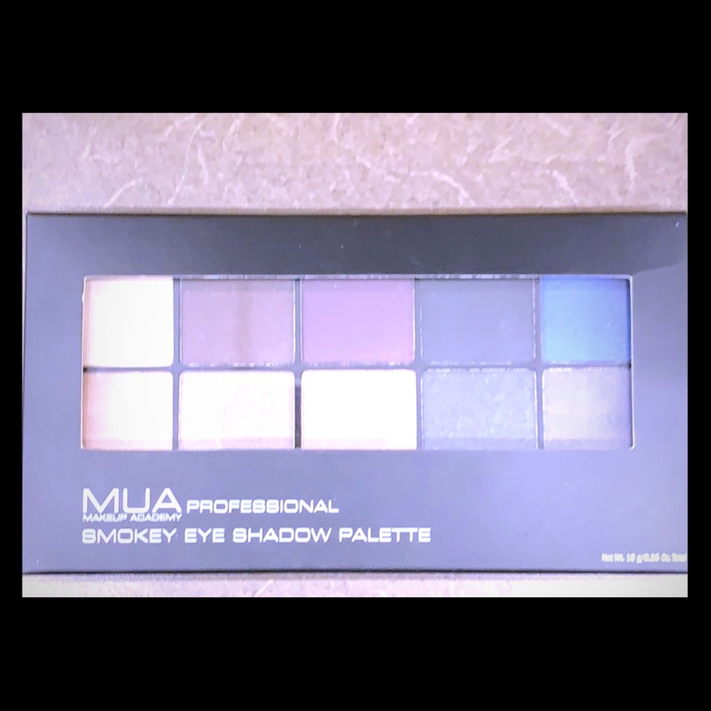 MUA Professionals Smokey Shadow Palette